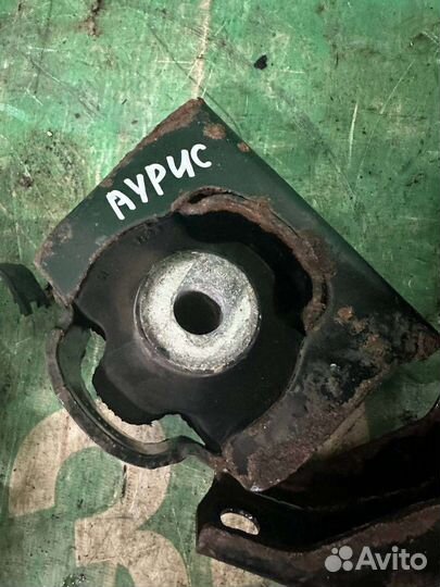 Подушка двигателя toyota auris 1zr-fe 1.6