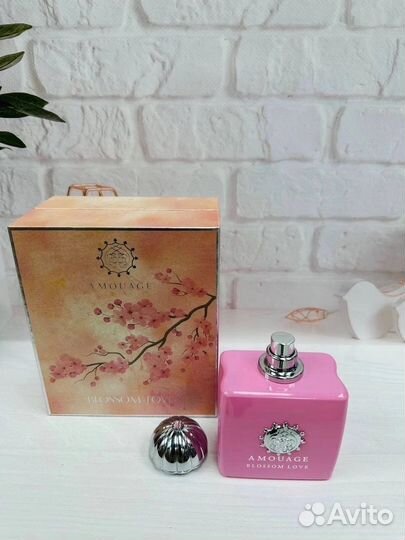 Amouage Blossom Love Парфюмерная Вода 100 мл ОАЭ