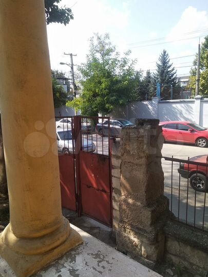 2-к. квартира, 48 м², 1/2 эт.