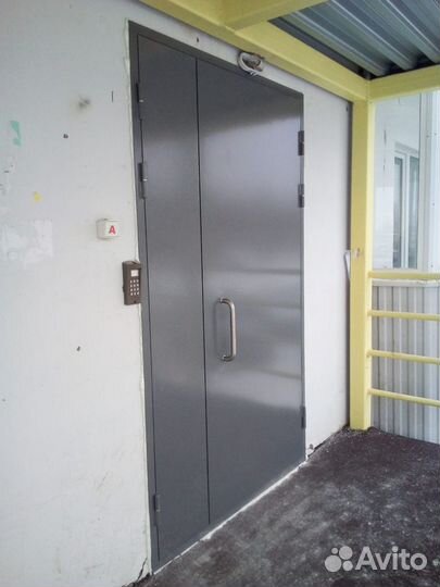 Дверь входная стальная в подъезд
