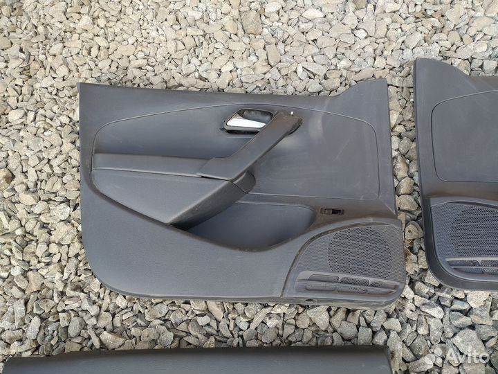 Обшивка двери Volkswagen Polo (Mk5) V рестайлинг