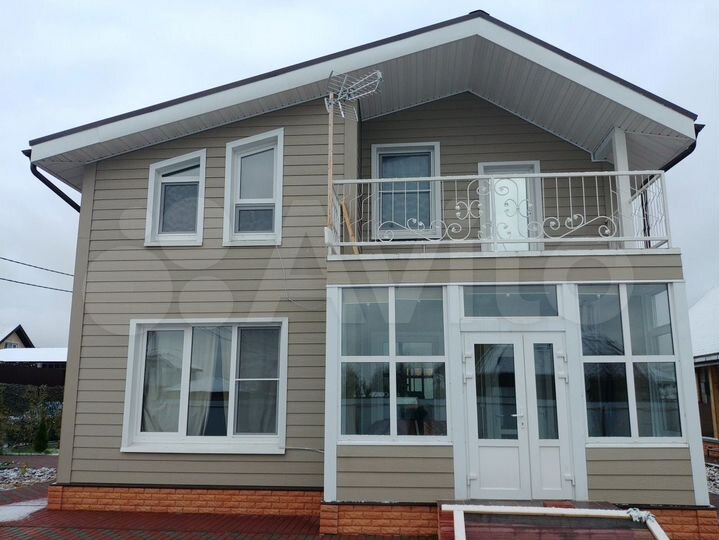 Дом 185 м² на участке 8 сот.