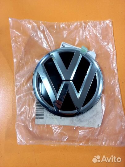 Эмблема крышка багажника Volkswagen Tiguan
