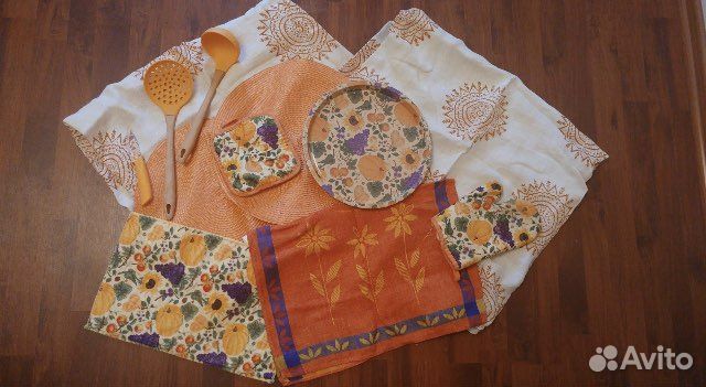 Набор посуды и текстиля для дачи