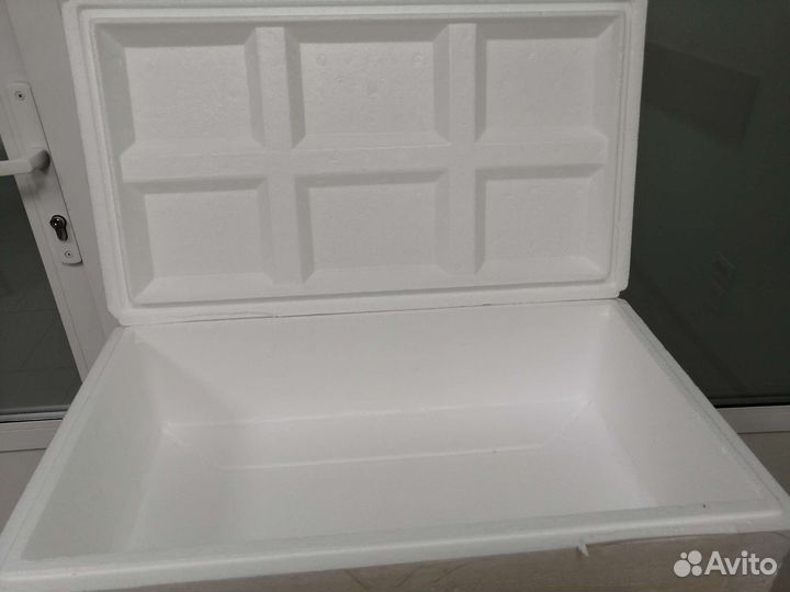 Термоконтейнер из пенопласта