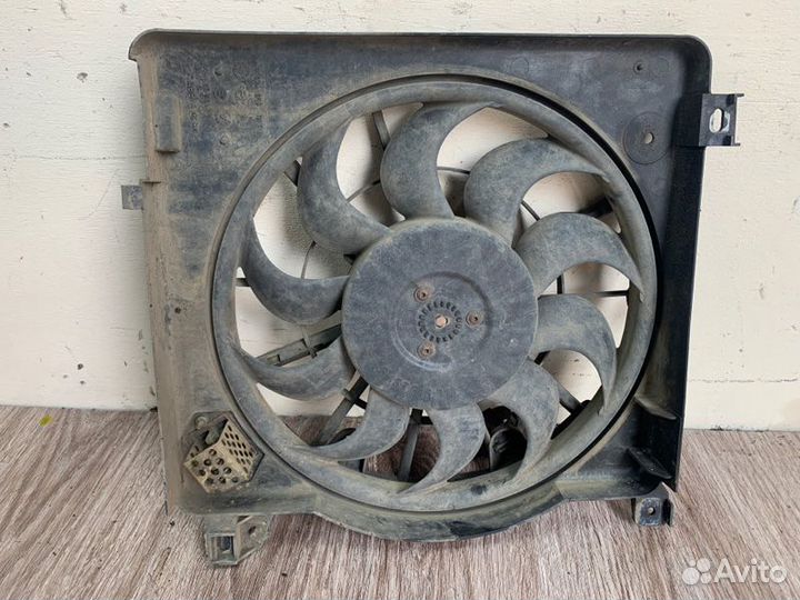 Вентилятор радиатора Opel Zafira B минивэн A17DTR
