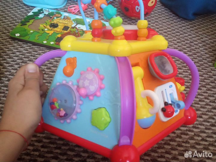 Бизиборд музыкальный