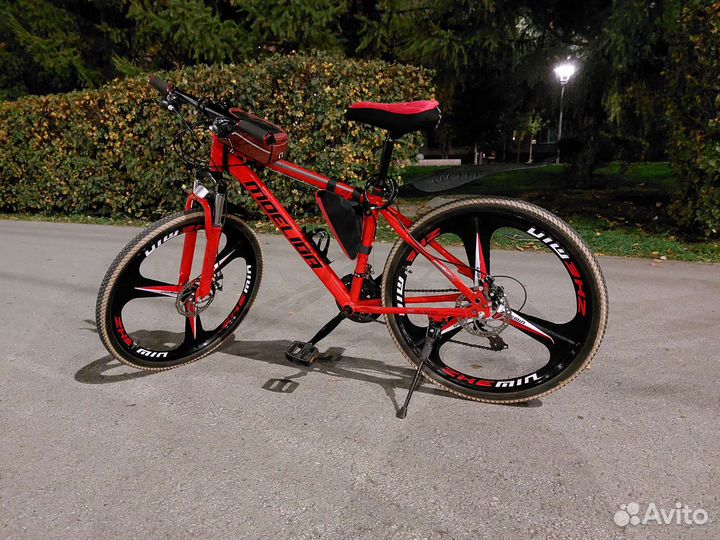 Велосипед на литых дисках