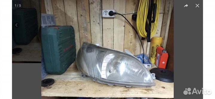 Фара правая Toyota Platz scp11