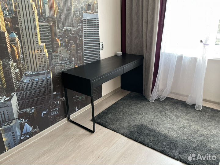 Компьютерный стол IKEA mikke