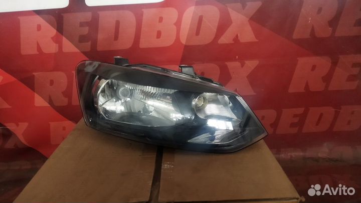 Фара VW polo sedan 10-15 правая KHL8014STD