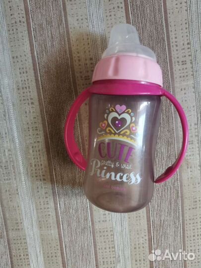 Поильник для девочки Canpol 6 мес. +