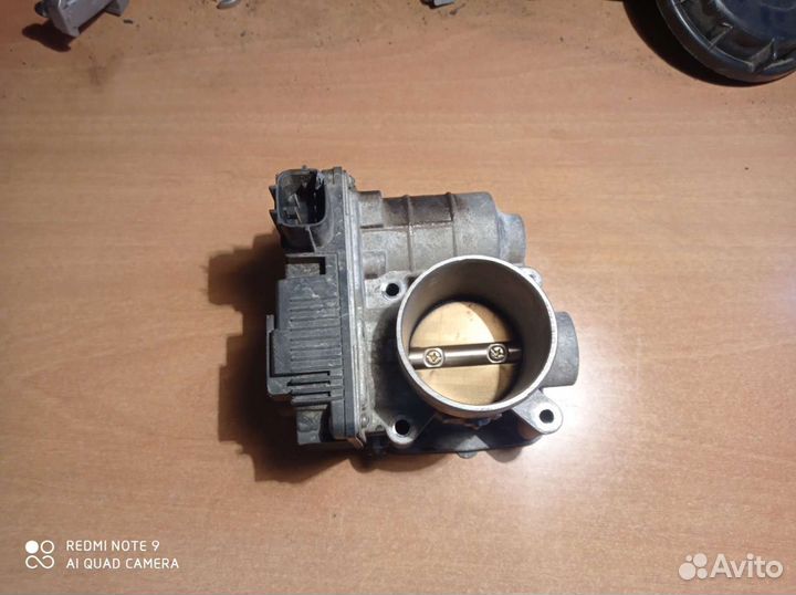 Блок дроссельной заслонки Nissan Primera 2004