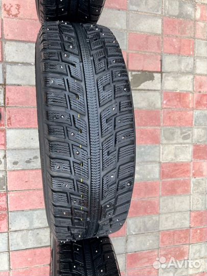 Колеса зимние нива 4х4 kumho 205/70 r15 96T