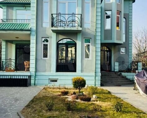 Дом 300 м² на участке 6 сот.