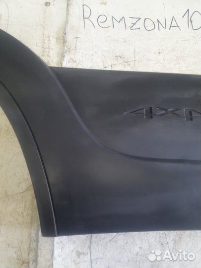 Накладка двери задняя правая Chevrolet Niva