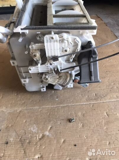 Корпус отопителя Тойота RAV4(673)