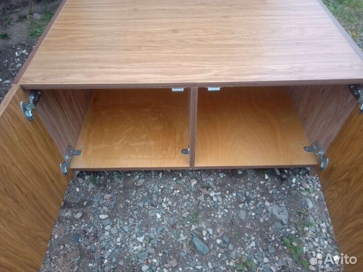 Тумба под телевизор