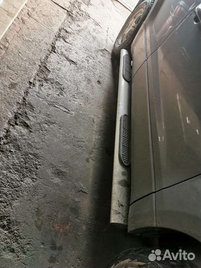 Подножки suzuki Grand vitra