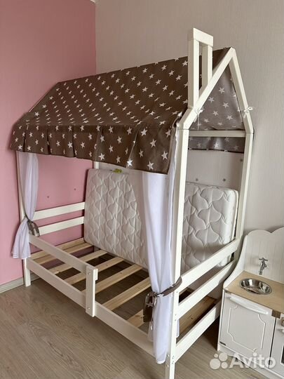 Детская кровать домик бу