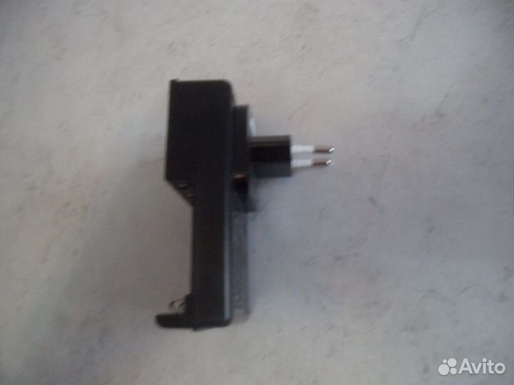 Зарядное устройство для аккумуляторов аа и ааа
