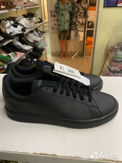 Adidas мужские кроссовки 40-41