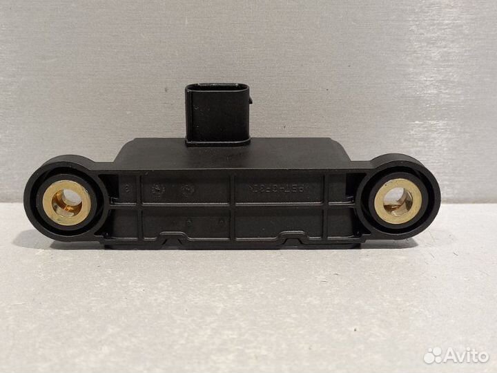 Датчик ускорения Nissan Pathfinder YD25ddti 2010