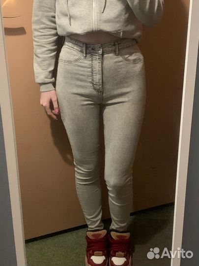 Джинсы скини женские