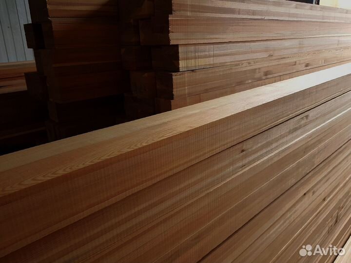 Домостроение с досками из лиственницы