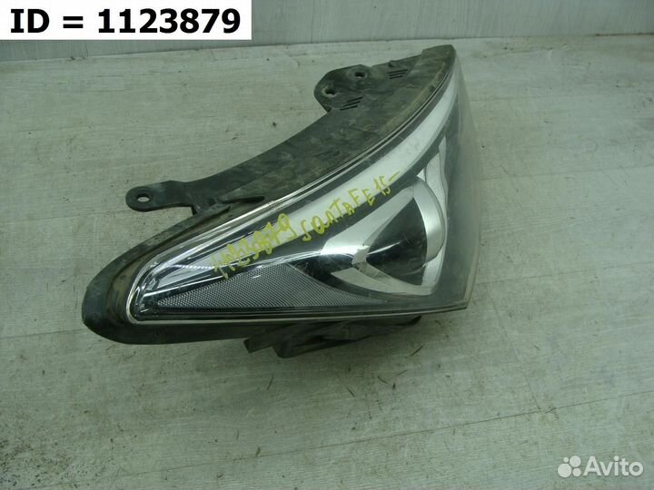 Фара правая Hyundai Santa Fe