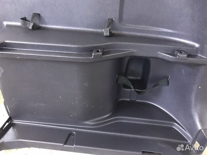 Обшивка багажника Honda CR-3 правая