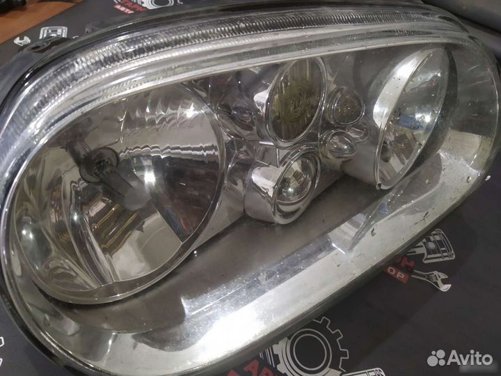 Фара передняя правая Volkswagen Golf IV