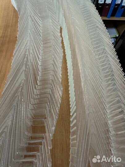 Подставка для телефона и товара на витрину