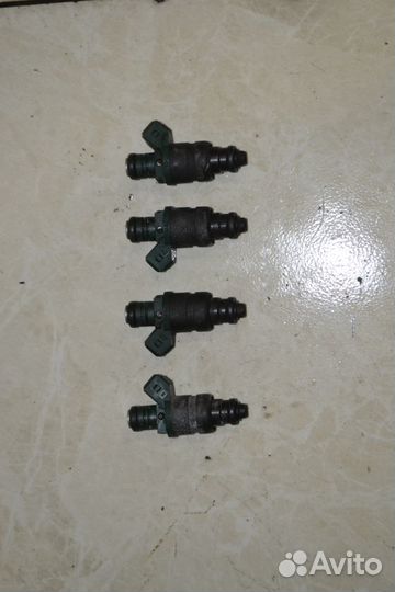 Форсунка топливная Skoda Octavia 1 (A4)