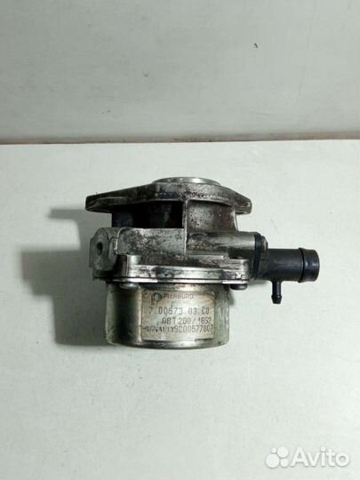 Насос вакуумный Renault Megane 2 8200577807