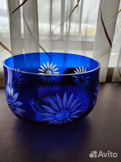 Ваза для фруктов цветное стекло