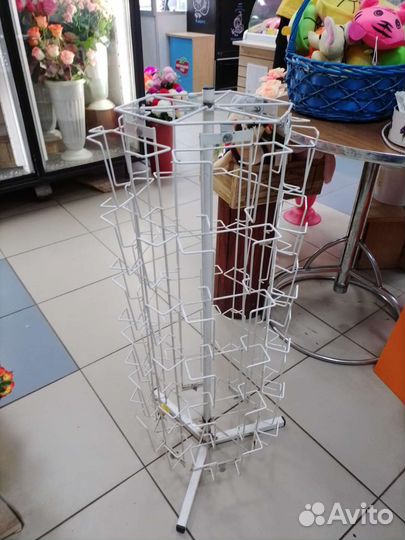 Холодильный шкаф-купе с полочками