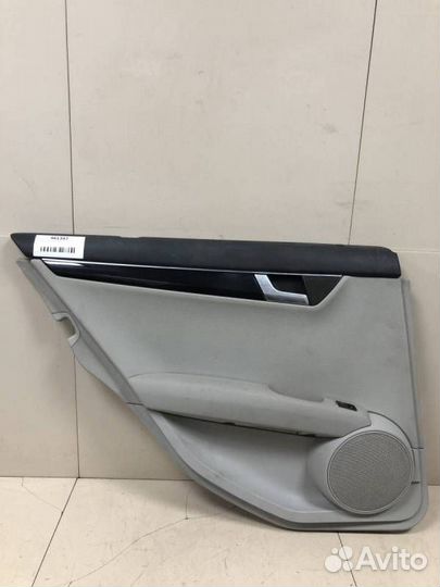 Обшивка двери задней левой Mercedes-Benz C-Class W