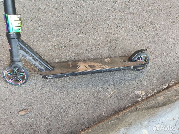 Самокат трюковой