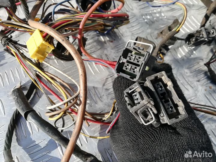 Проводка двигателя Volkswagen Passat B3 1.8 AAM