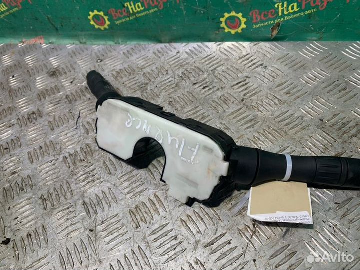 Переключатель подрулевой Renault Fluence седан 1.6