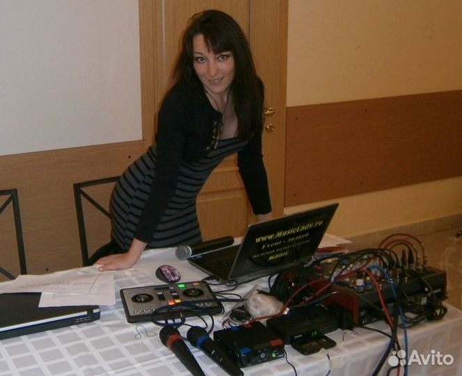 Диджей (Event-DJ), звукорежиссер, звукооператор