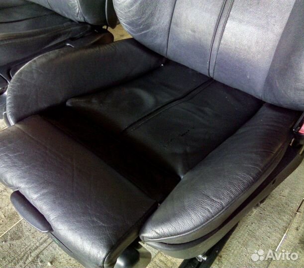 Продам механические сидения