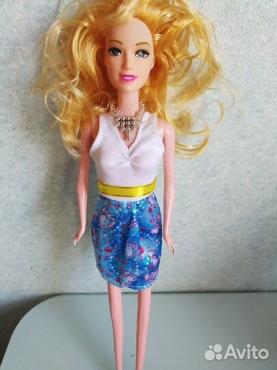 Набор одежды Барби 6платьев+3украшения+3акссесуара