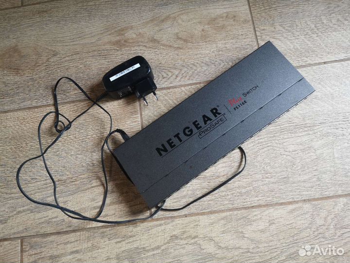 Коммутатор 16 портов Netgear fs116e 10/100 торг