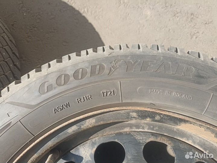 R16 Goodyear Ultra Grip Ice Arctic 2 205/60, PCD 5x112 DIA 57.1