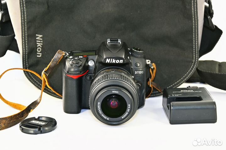 Nikon D7000 16.2MP цифрозеркалка Kit AF-S VR 18-55