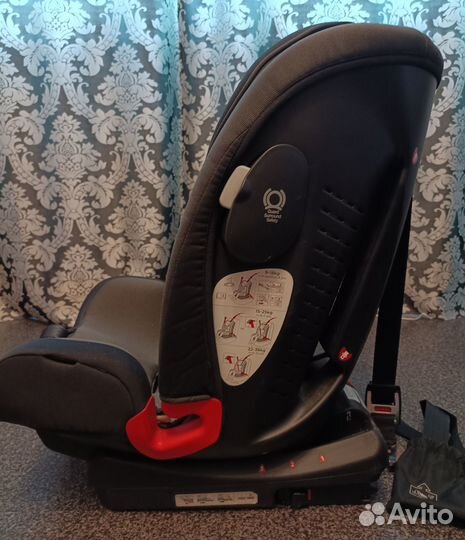Детское автокресло joie bold isofix