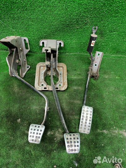 Педаль Mitsubishi Lancer 9 1.6 2005