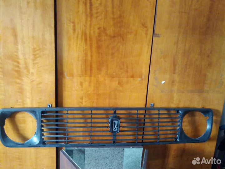 Решетка радиатора niva